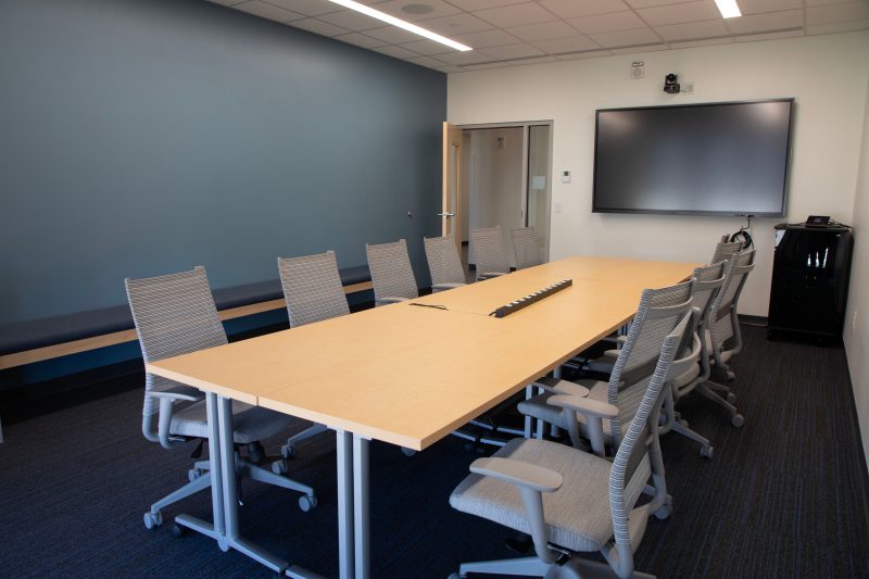 419 Holden - Medium Conference Room